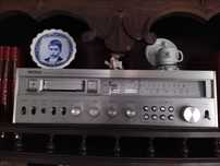 Radio vintage Rising com colunas originais como novo