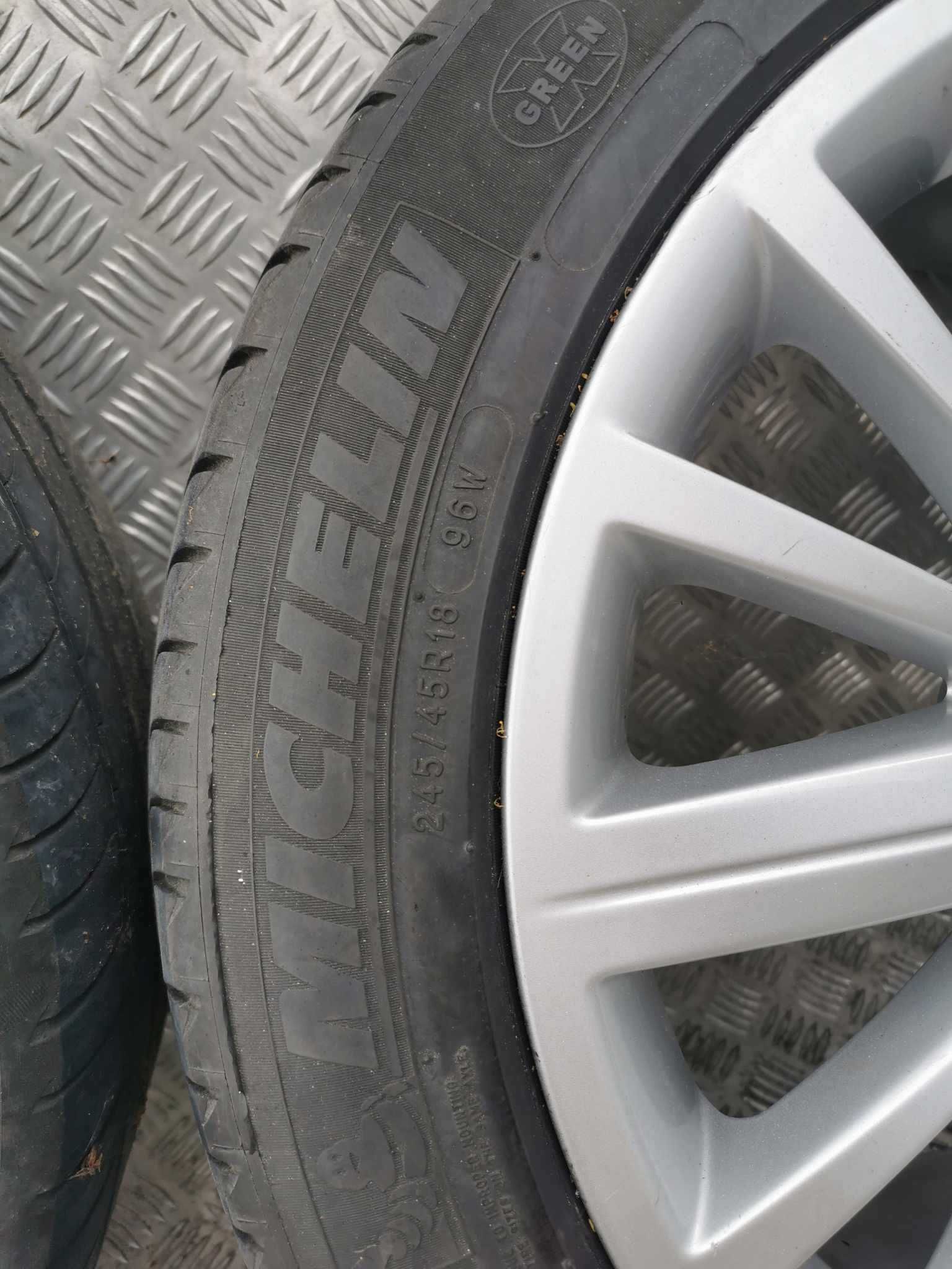 Alufelgi Felgi 18 c ORYGINAŁ AUDI 5x112 Michelin 245/45