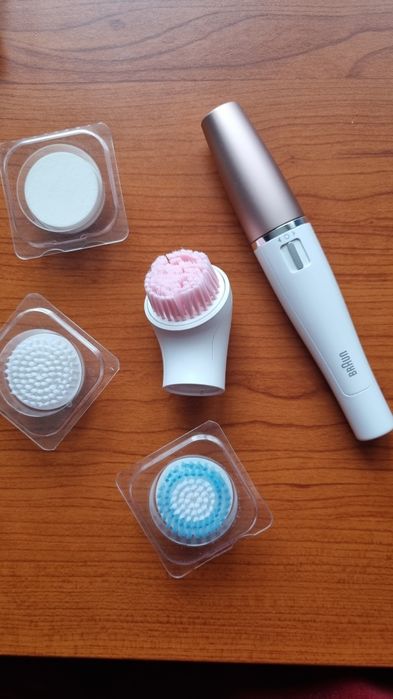 Braun FaceSpa szczoteczka do czyszczenia i depilator do twarzy
