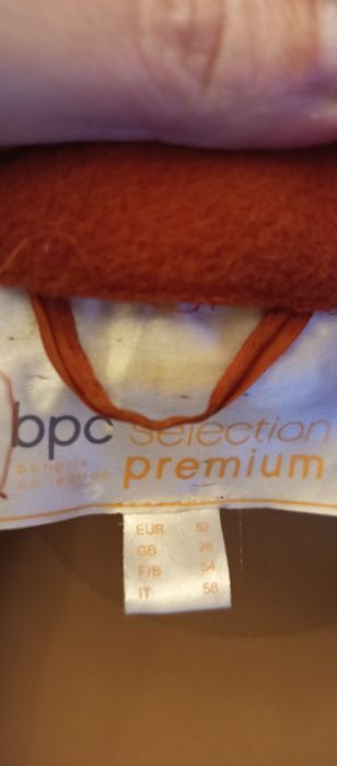 Piękny płaszcz rudy ciepły i lekki oversize 52/54