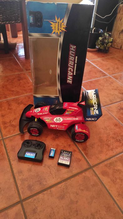 Carro telecomandado Nikko