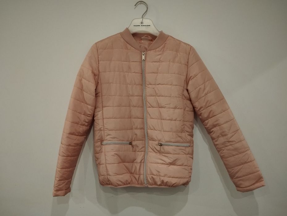 Różowa pudrowa pikowana kurtka S 36