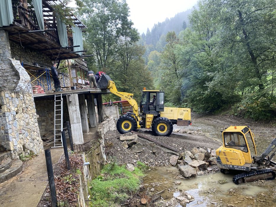 Амкадор ТО-18 навантажувач