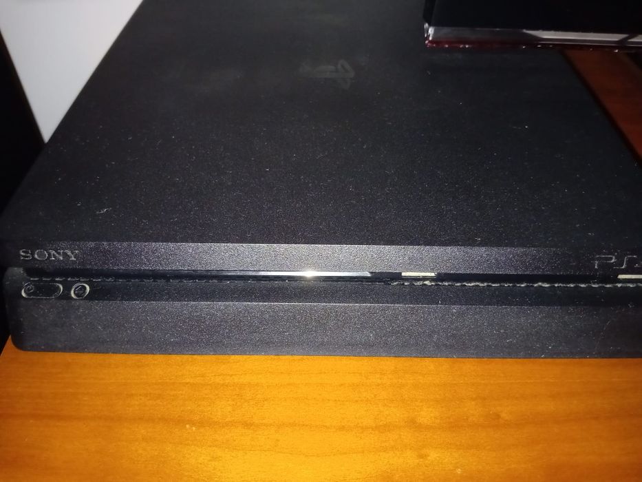 Playstation 4 em perfeitas condições