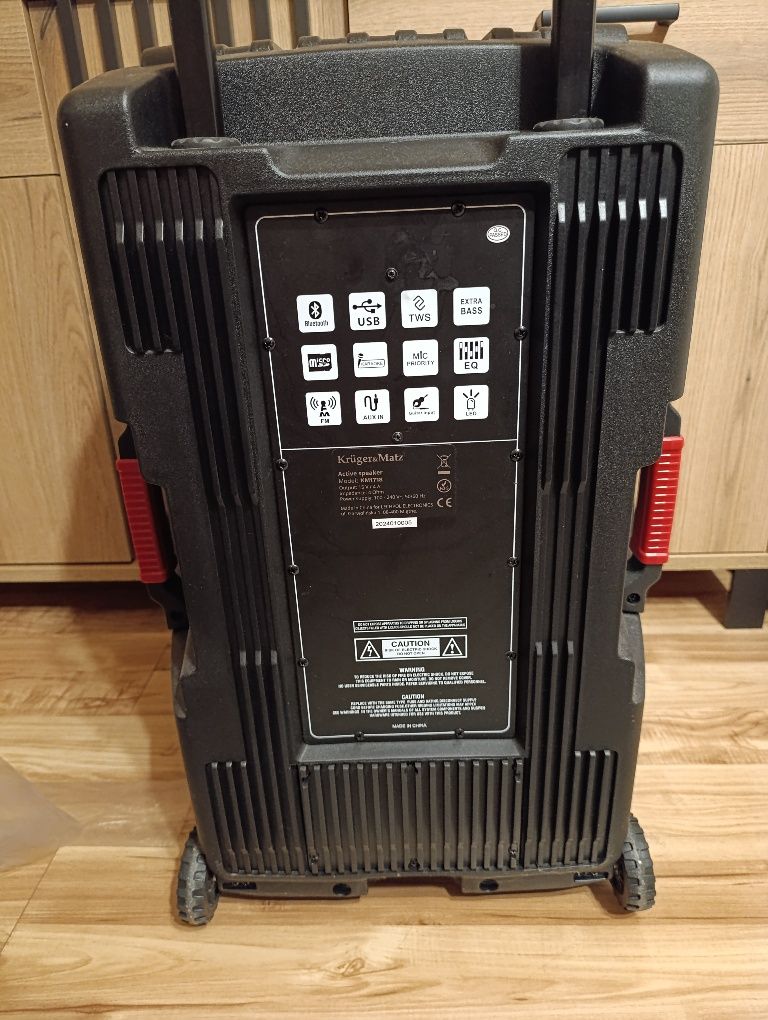 Głośnikk multimedialny , Bluetooth, radio.