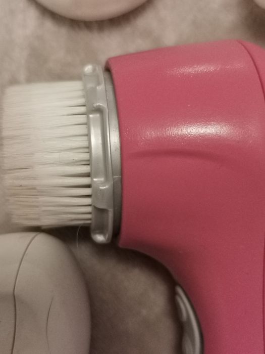 Escova limpeza pele - Clarisonic mia 2