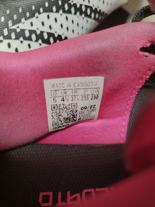 Футбольні бутси Adidas для хлопчика