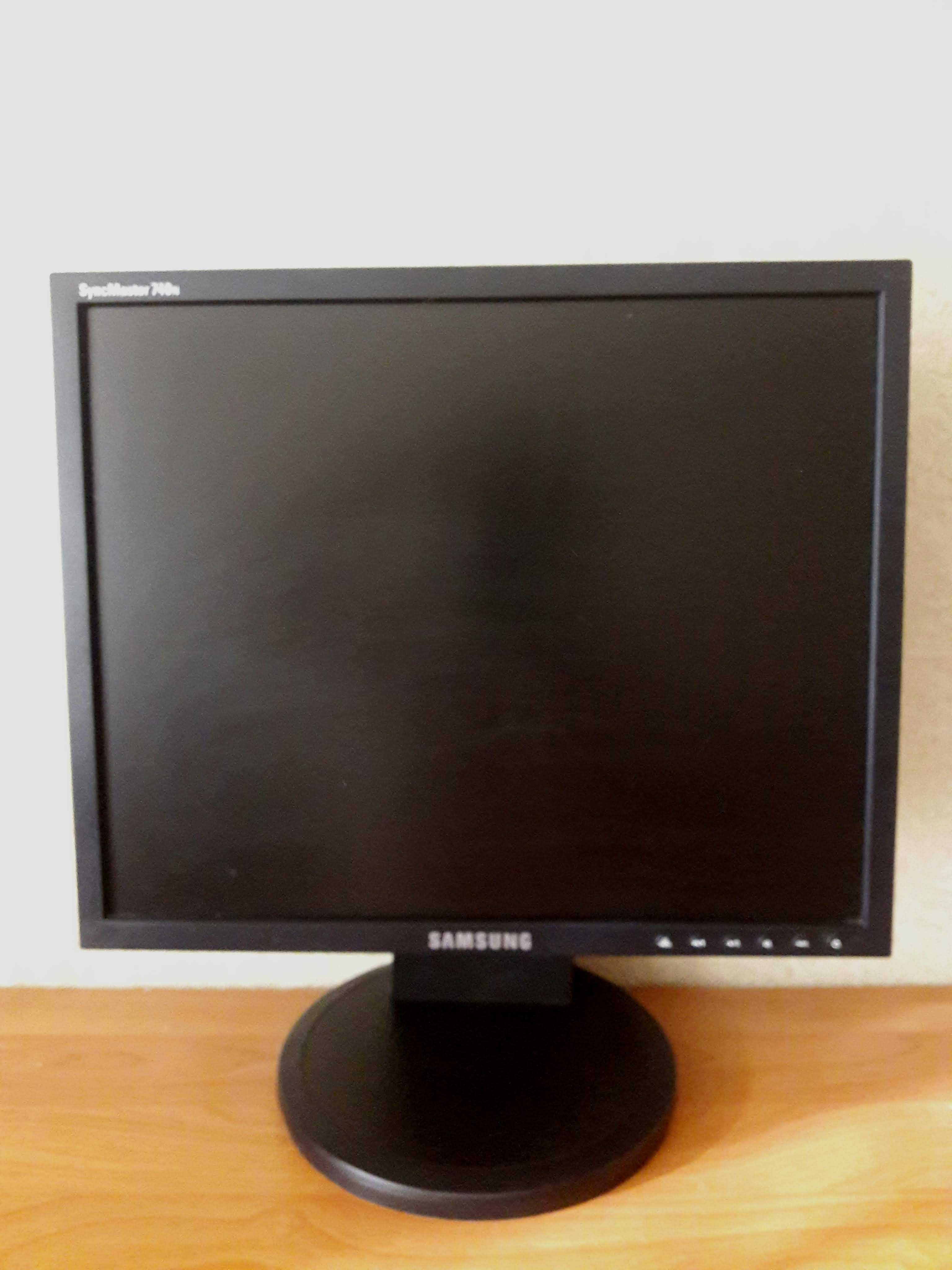 Монитор Samsung 740 S
