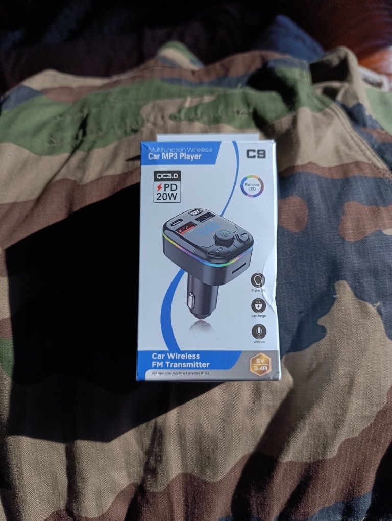 Transmiter FM Bluetooth RGB USB car audio