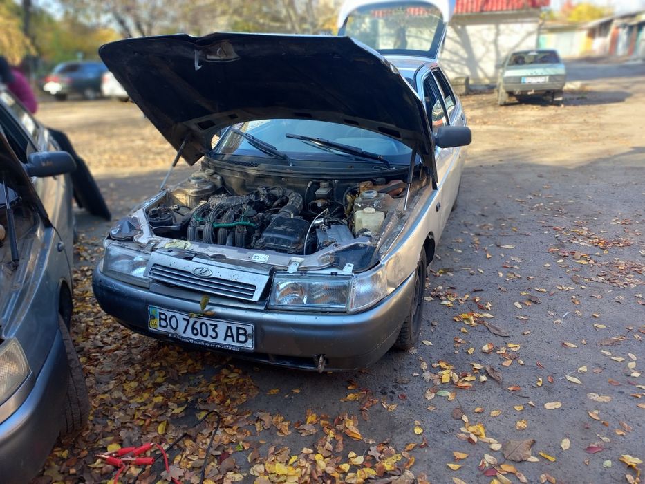 Продам бампер ваз 2112.