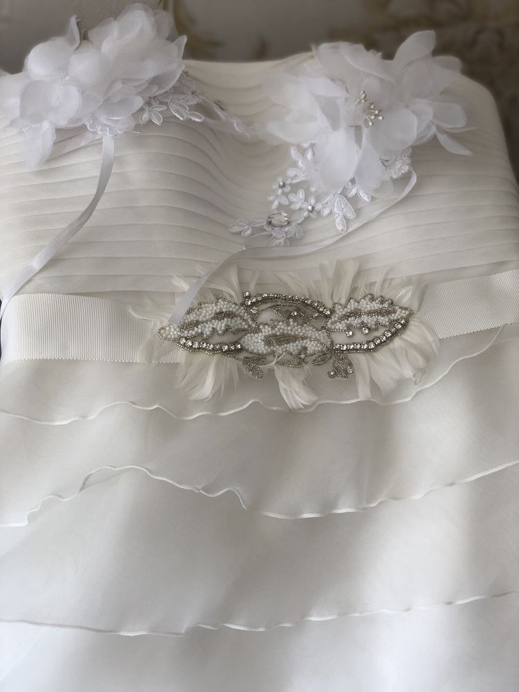 Vestido de noiva, veste 36, muito confortavel exelente qualidade,