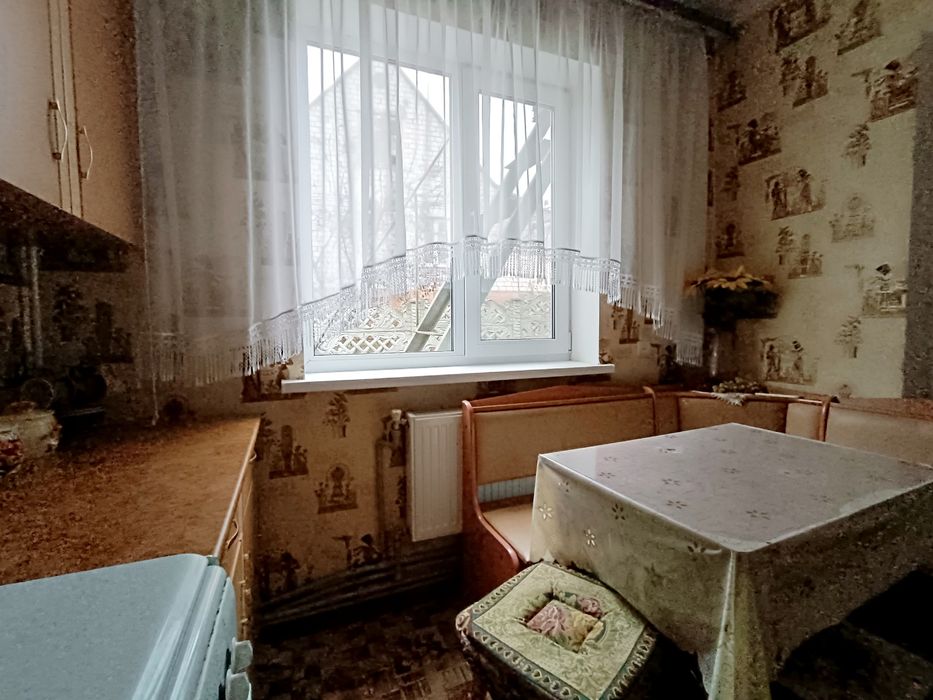 Добротний будинок для родини