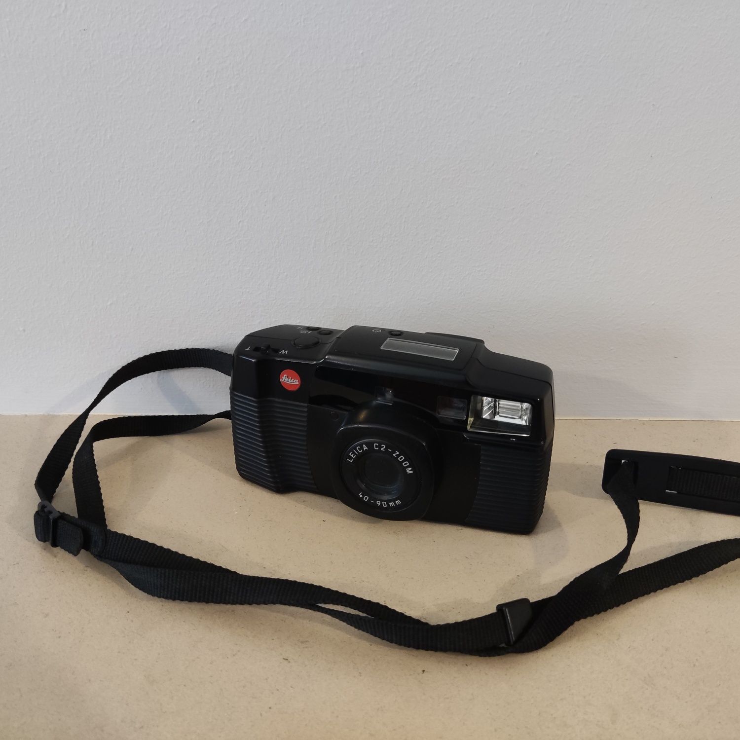 LEICA C2 Zoom (ARRANJO/PEÇAS) - "point and shoot" 35 mm (vintage)