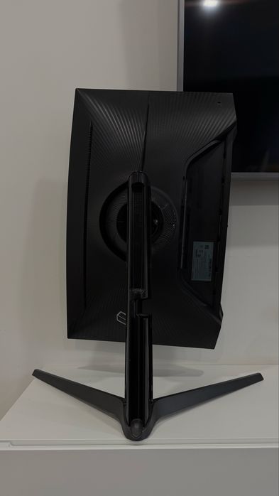 Игровой изогнутый монитор Samsung Odyssey G7 27” (C27G75TQSI)