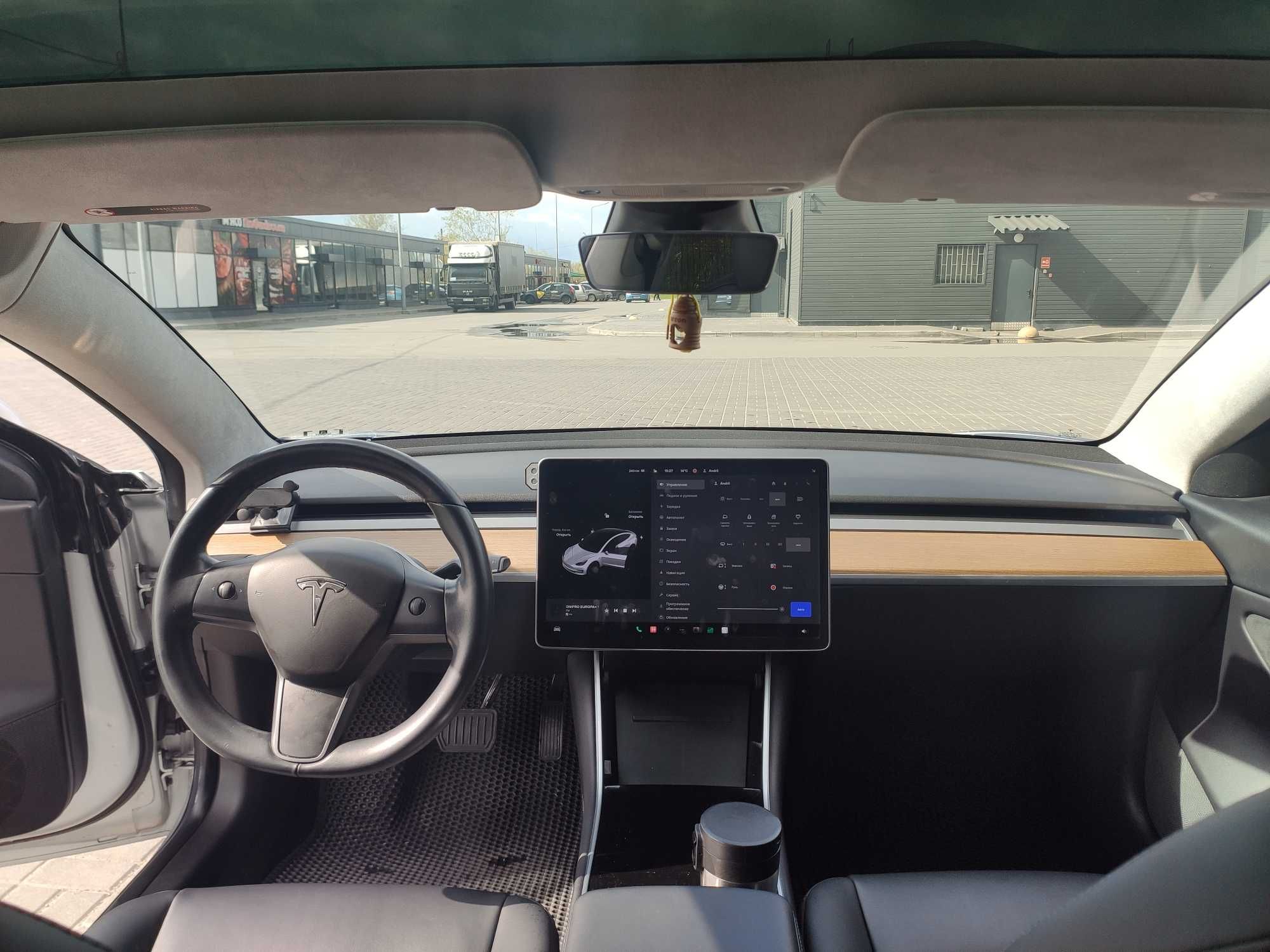 Tesla Model 3 Long Range