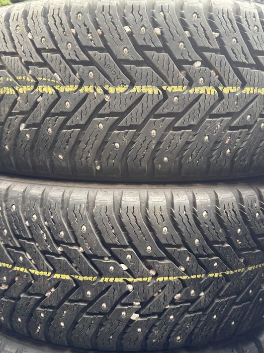 Nokian 225/60/17 шип
