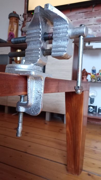 Imadło mobilne obrotowe  szczeki 68mm