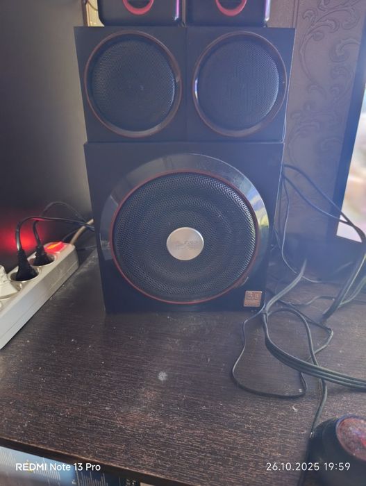 Продам акустику F&D A 311