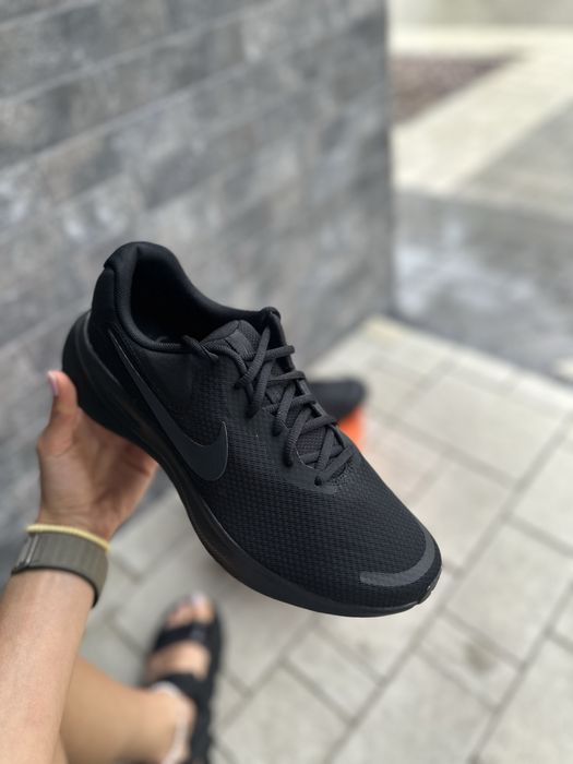 Чоловічі оригінальні кросівки Nike revolution 7 FB2207 005