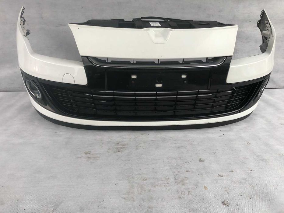 Бампер Renault Megane3 меган3 Передний OV369  12-14 В наличии