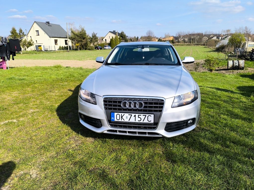 Audi A4 B8 120 km 2011 r