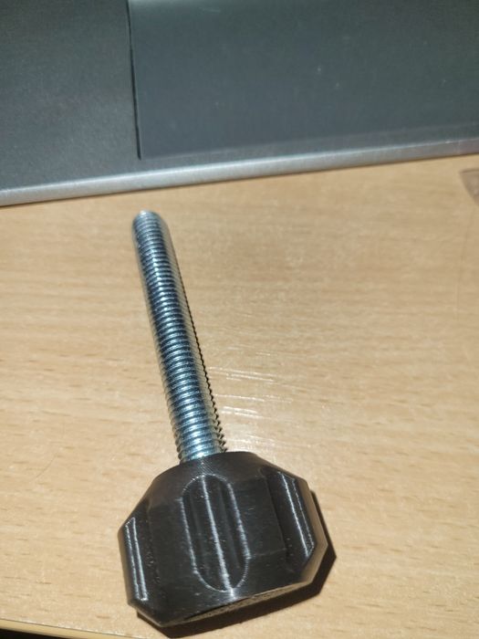 Uchwyt + Śruba do Thrustmaster t150,  t300 ta innych