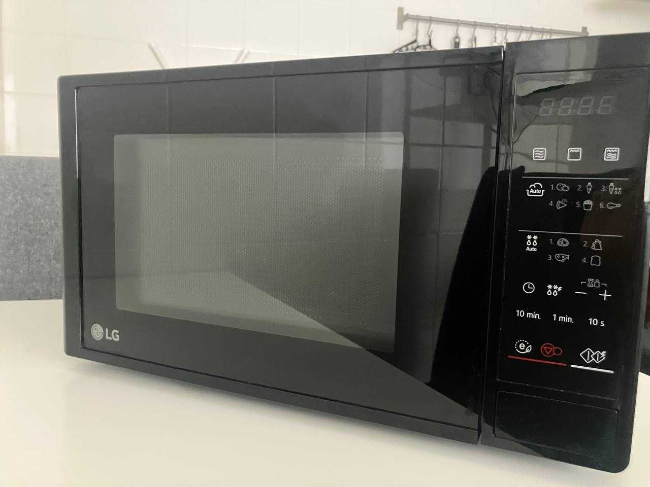 Micro-ondas com grill LG, 50€, Almada, Lisbon