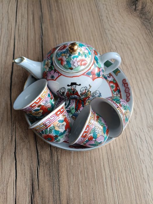 Порцеляновий китайський чайний сервіз