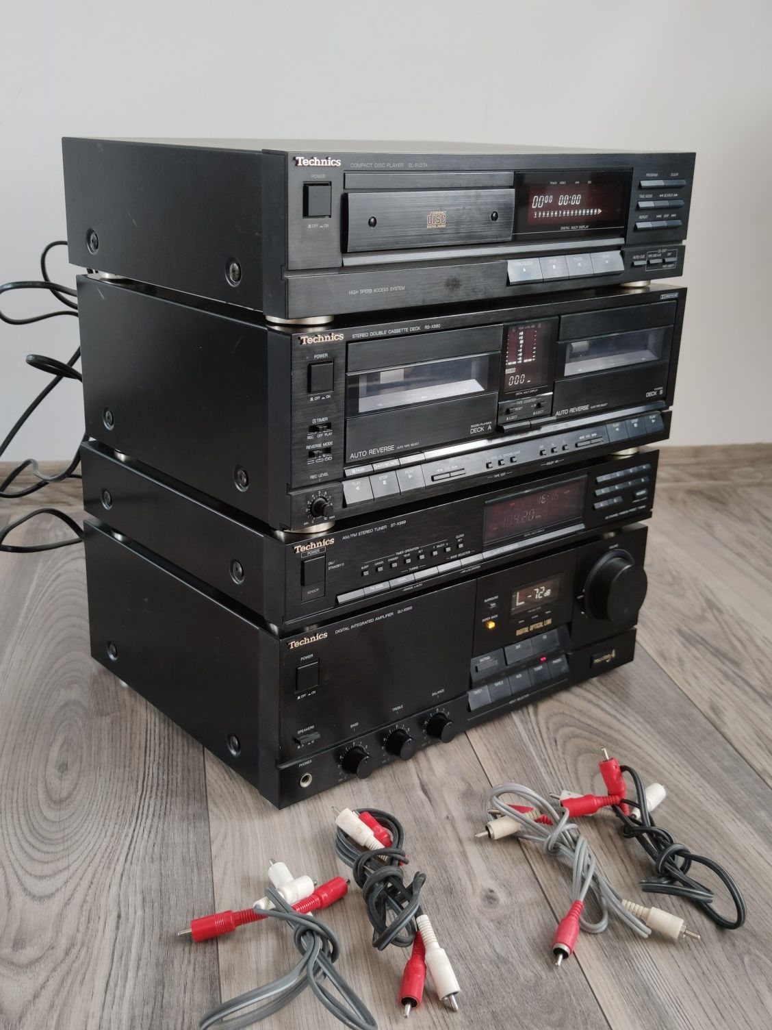 Technics SU-X955/ tuner ST-x999/ deck RS-X980/ CD SL-Pj27A wieża