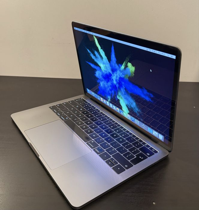 Laptop Apple MacBook Pro 13” / i5 / 8GB RAM / 120GB SSD