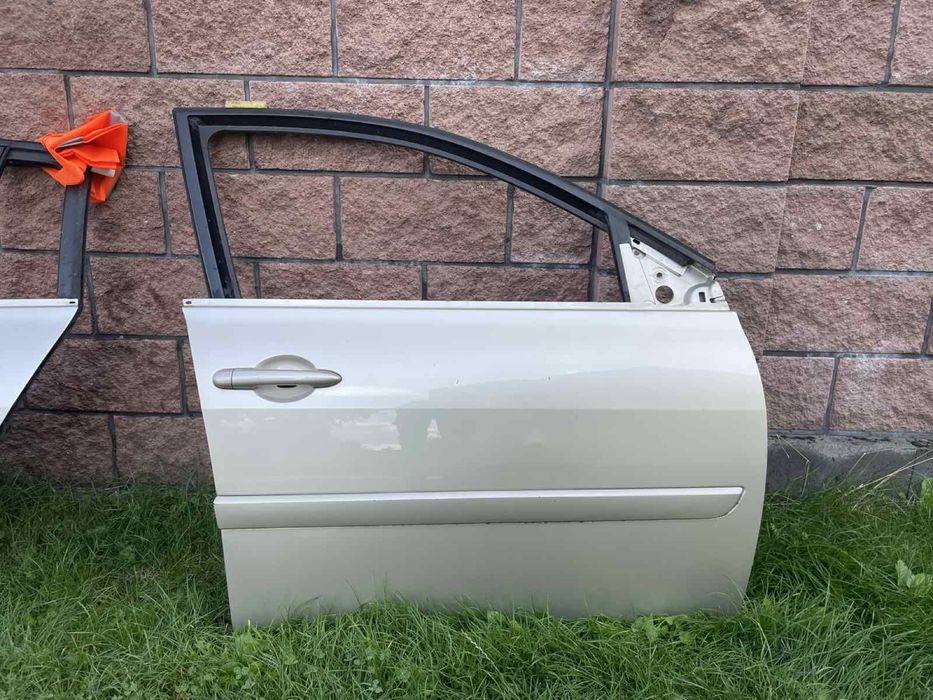 Двері Renault Megane 2