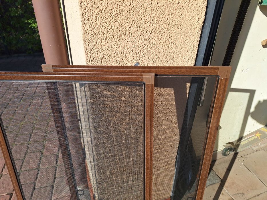 Moskitiery 2 szt.- 70 zł