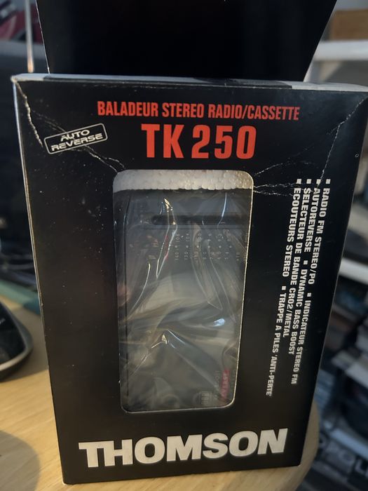 Nieuzywany walkman Thomson TK 250