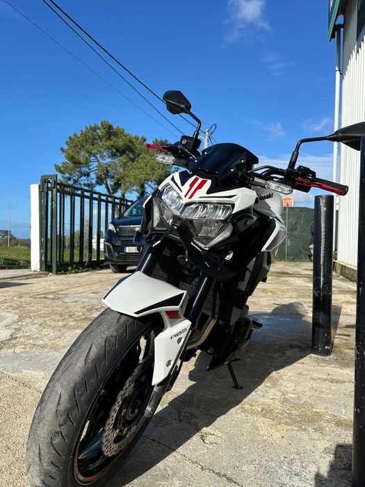 Kawasaki Z900 de 2023