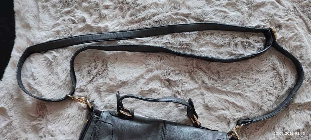 Szara torebka na ramię Oasis