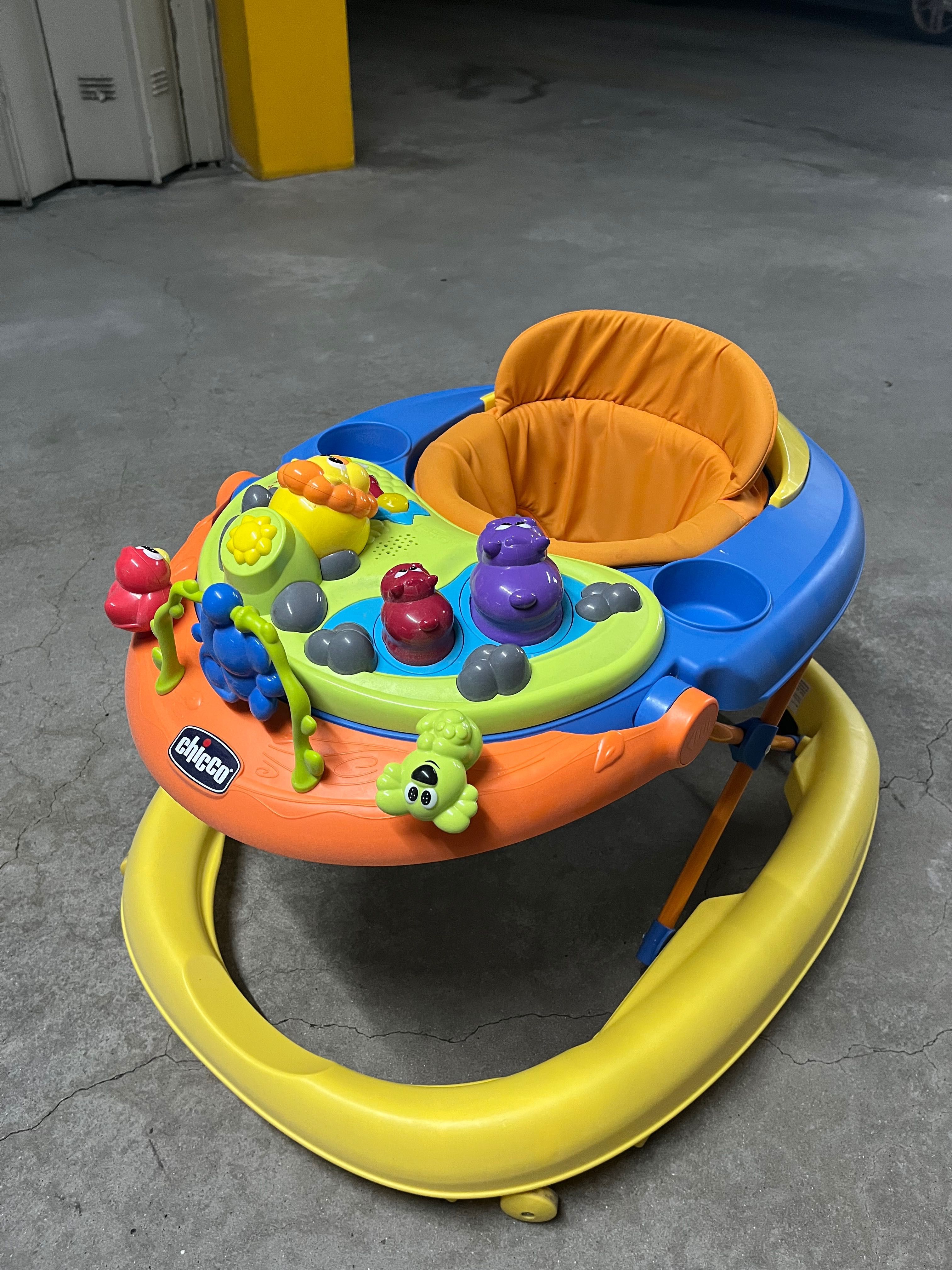 Andarilho Chicco Walky