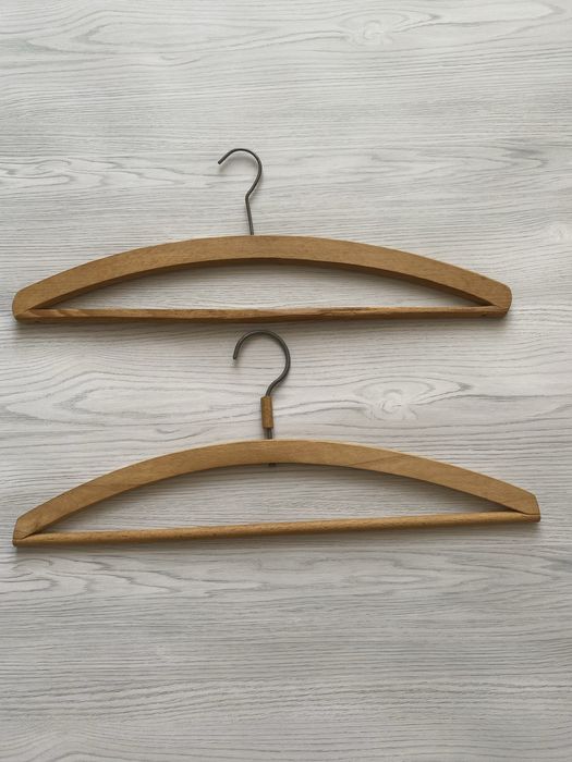 Вішаки вішалки тремпель плечики на одяг деревяні
