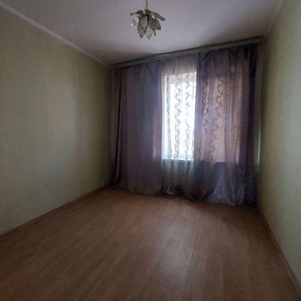 Продам 4-х комнатную квартиру от хозяина