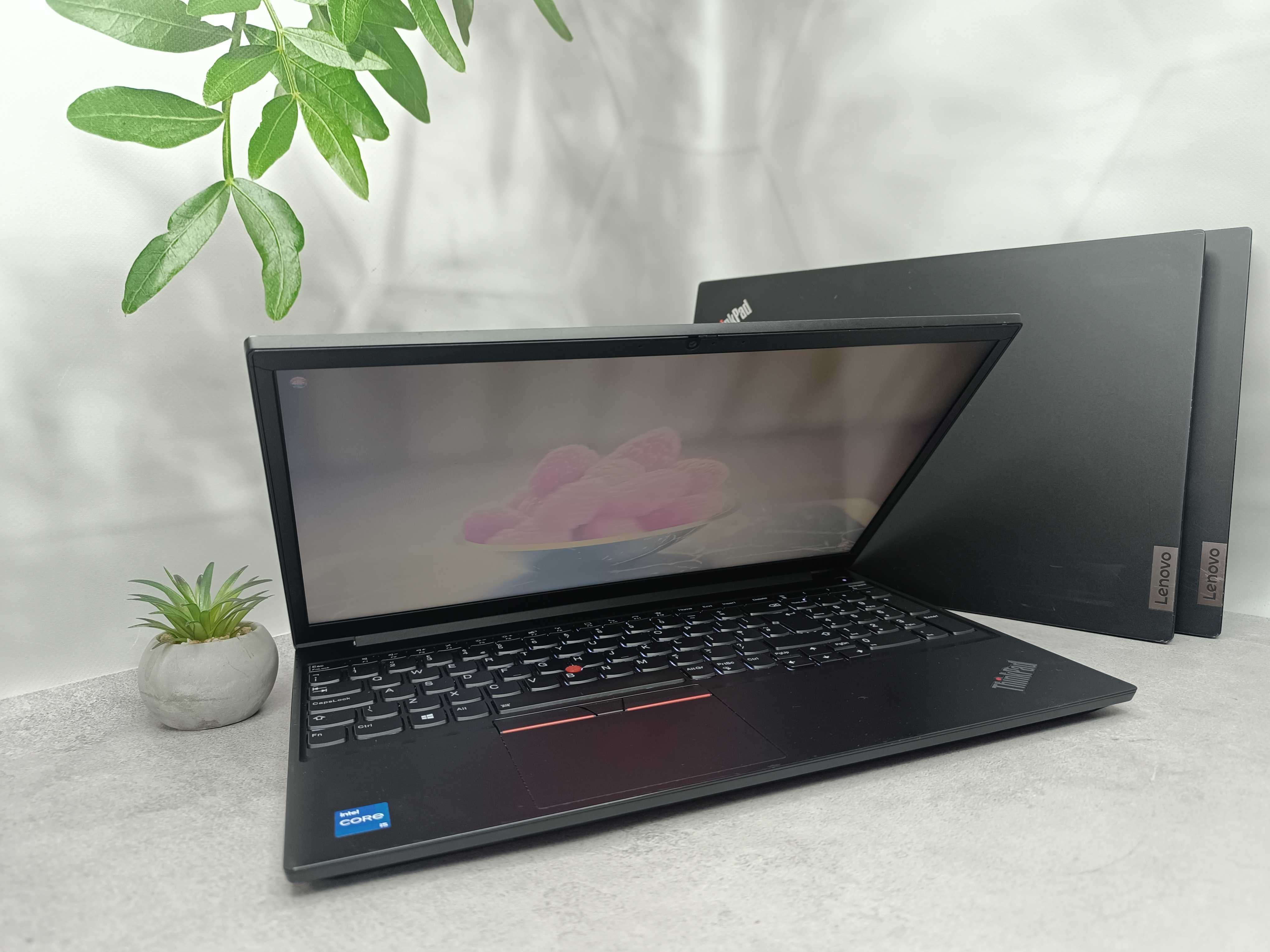 Ноутбук Lenovo ThinkPad E15 Gen 2/i5-11135G7/16/256/15.6"/Full HD IPS