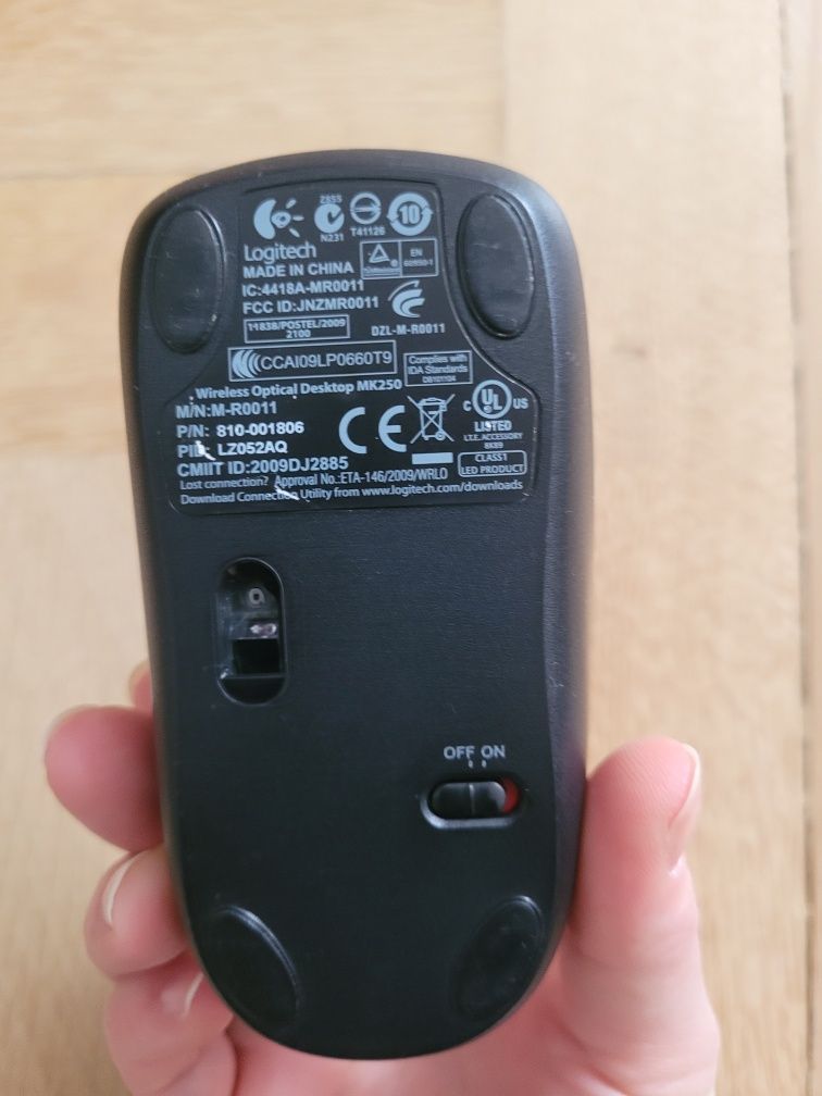 Klawiatura Logitech plus myszka