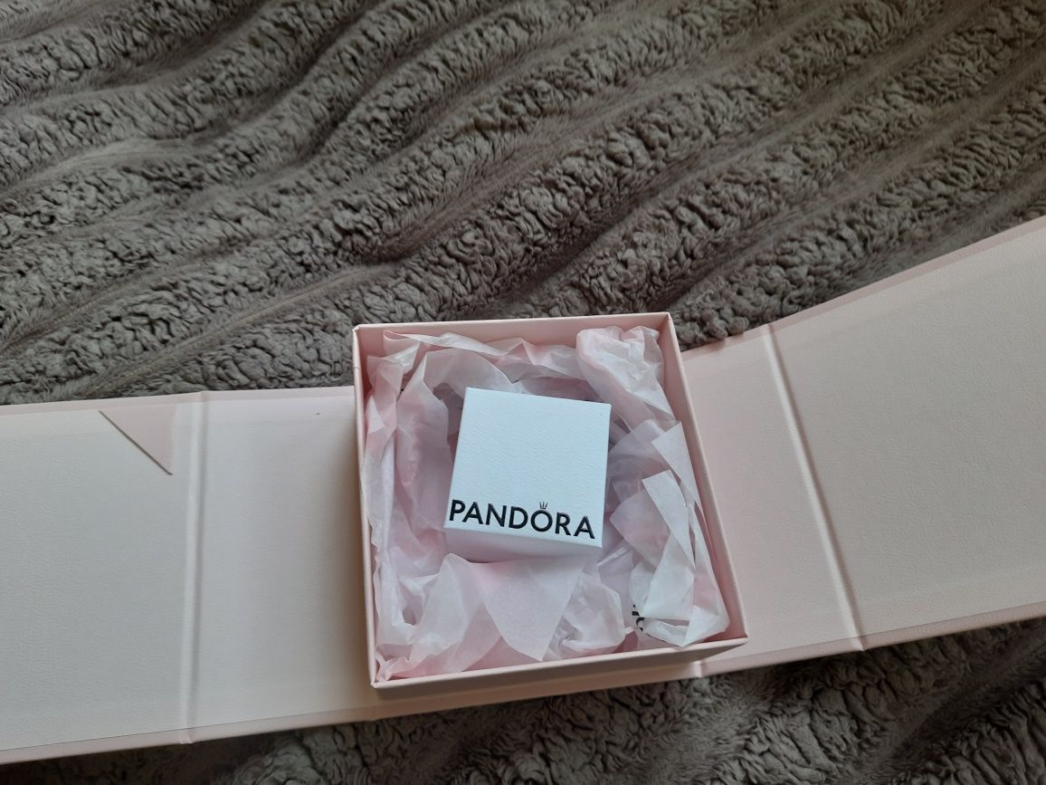 Каблучка PANDORA 17,2 ОРИГІНАЛ!!!червоне серце