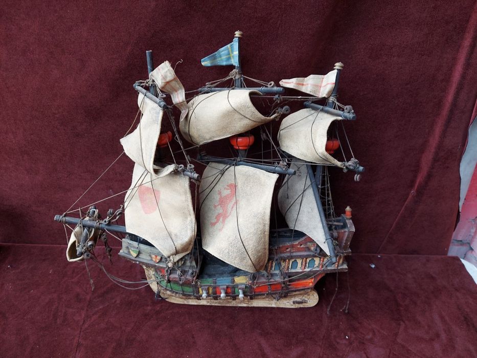 Statek zaglowiec Drewniany  Santa Rogge