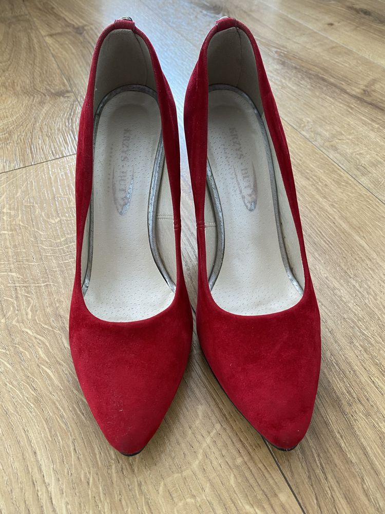 Buty czółenka damskie czerwone roz 38 zamszowe