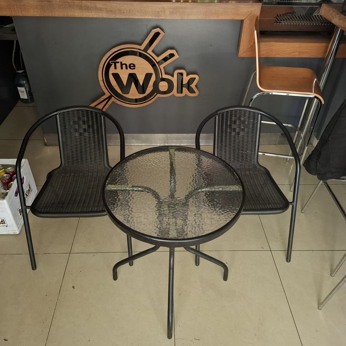 Продам стіл з стільцями