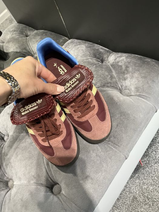 Adidas wales burgund