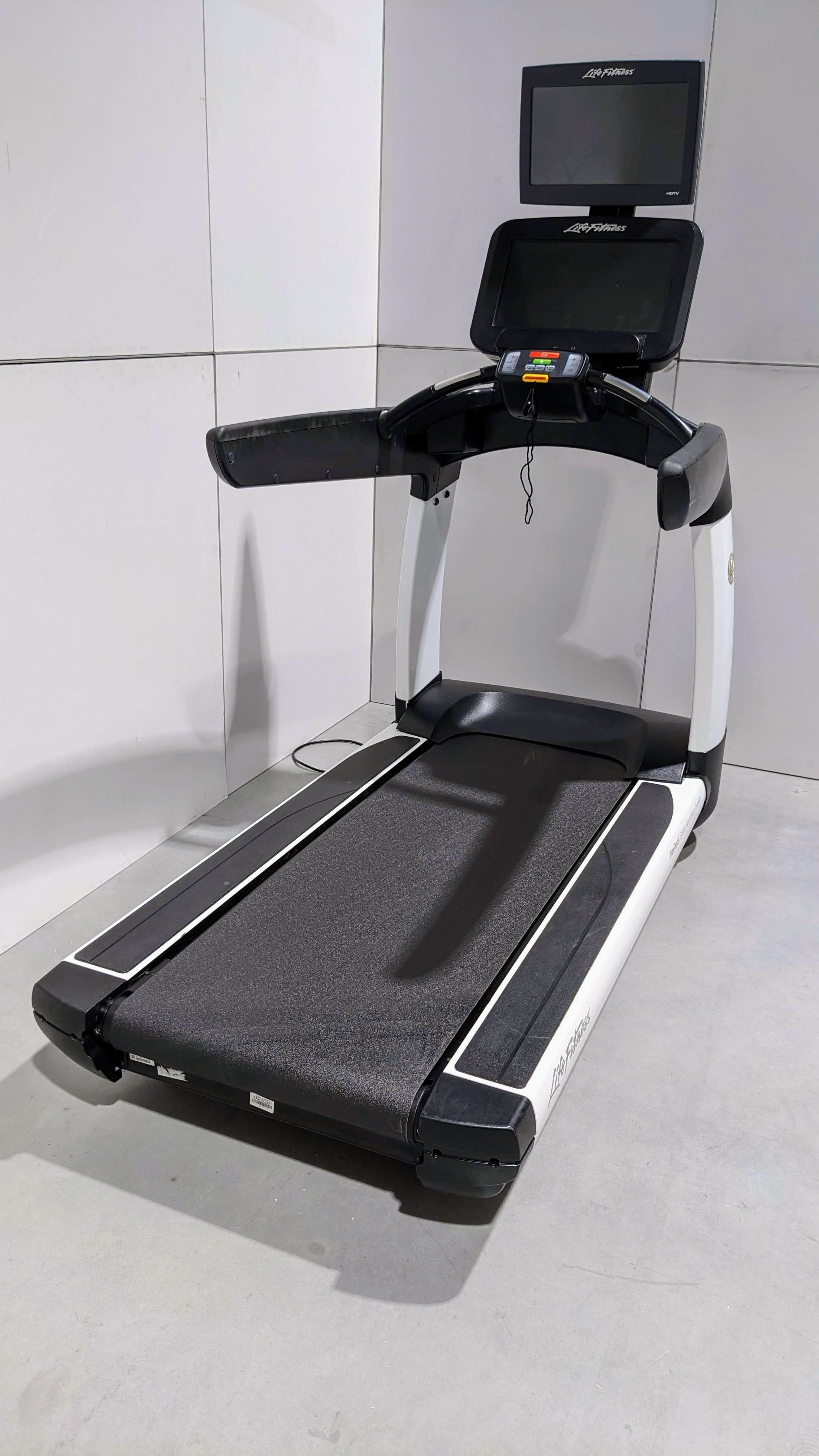 Bieżnia Lifefitness 95T Discovery Se +Tv Używana Gwarancja 12Msc