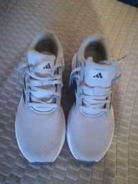 Buty nowe firmy Adidas rozmiar44