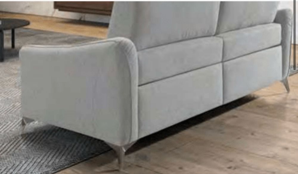 Sofa marca Escorpiao NOVOS