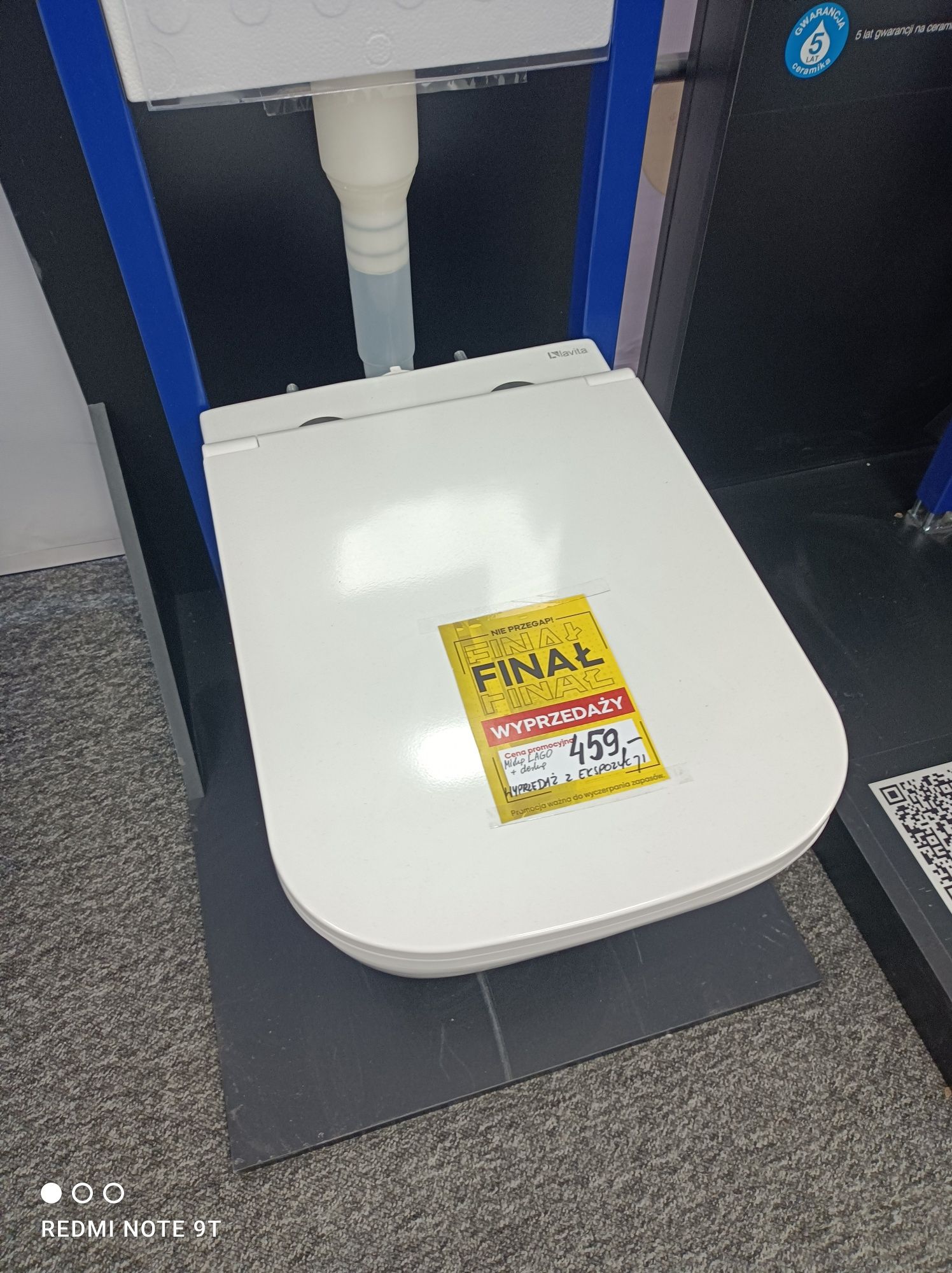 Lavita Lago miska wc z deską