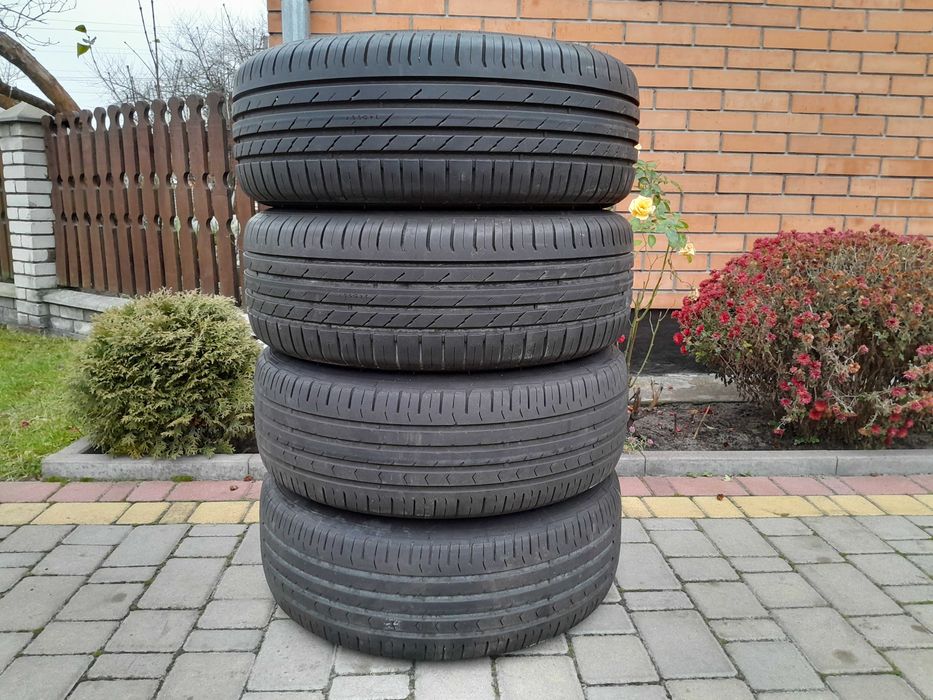 диски Skoda r16 5x112 j7 et45 dia 57.1 літні шини 215 60 nokian 2020р